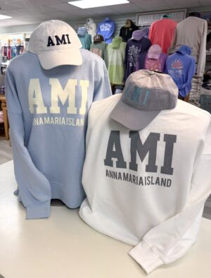 AMI Mock Neck Crew